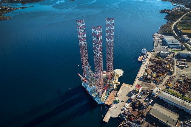 Jack up Rig - Maersk Interceptor