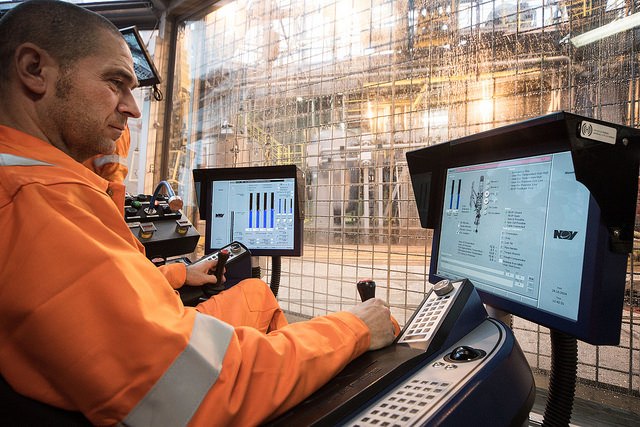 15656966525_9b0fb9e05a_z