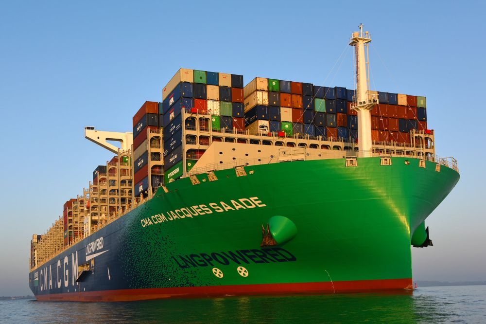 Photos: World’s Largest LNG-Powered Container Ship Makes Record ...