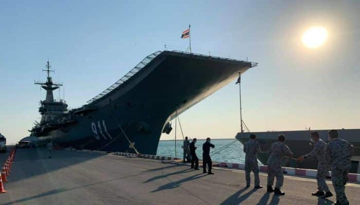 HTMS Chakri Naruebet