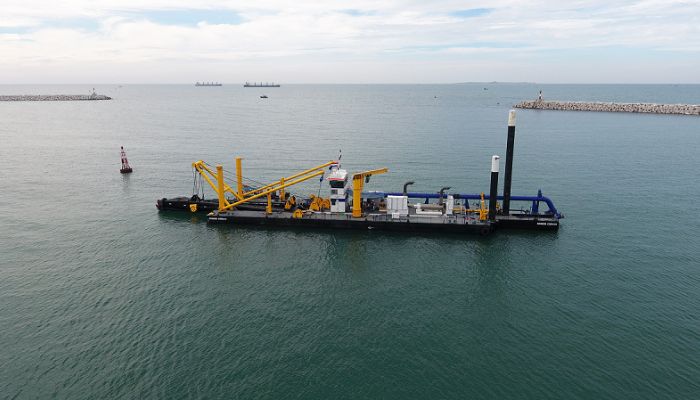 Suction Dredger