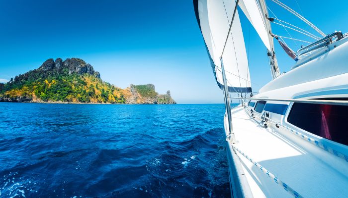 Terrifying Moment For Sailors Orca Sinks Yacht