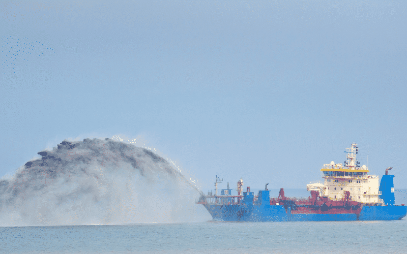 dredging ship 