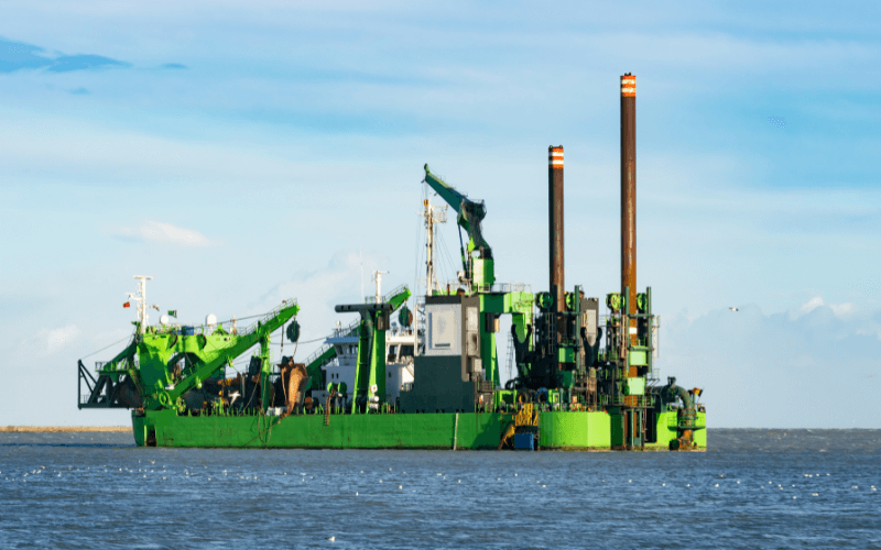 dredging vessel 