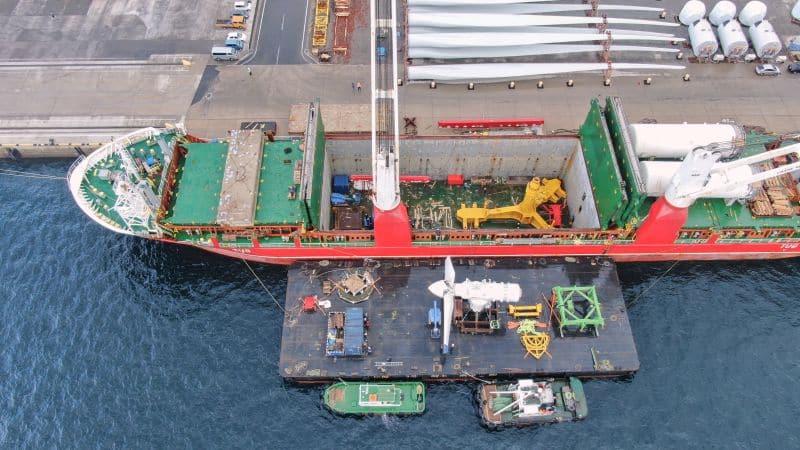 Loading operations at Nigg, Scotland using vessel cranes with a combined lifting capacity of up to 360 MT Discharge operations of the base foundation in Nagasaki, Japan