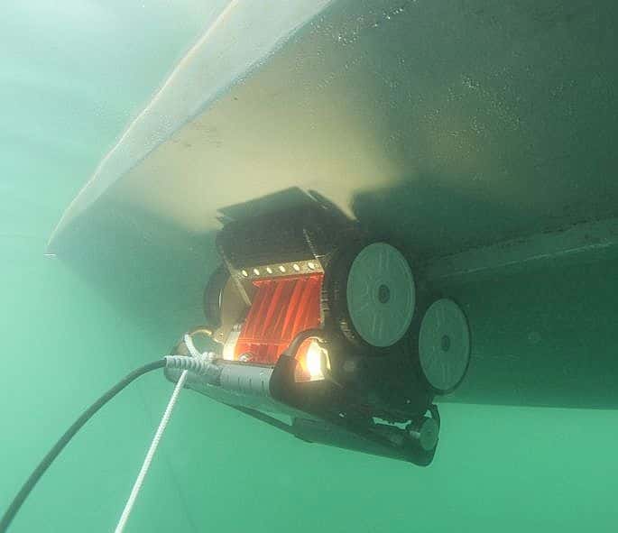 Hull Cleaning Robot