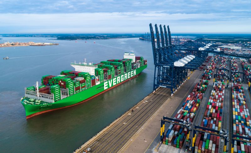 Port Of Felixstowe Welcomes World S Largest Container Ship Ever Ace