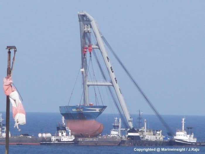 Ship salvage operation