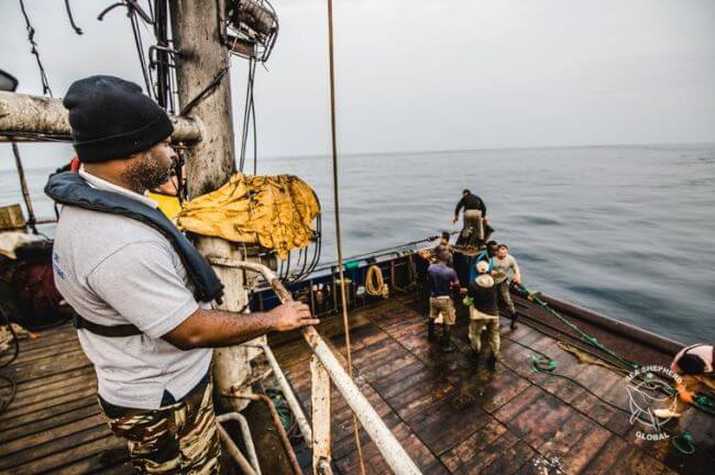 seashepherd_trawler arrest5