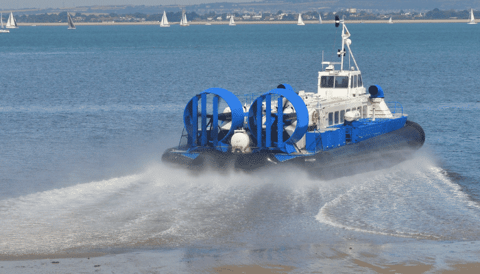 surface piercing hydrofoil craft