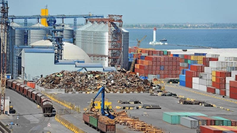 Railway port container